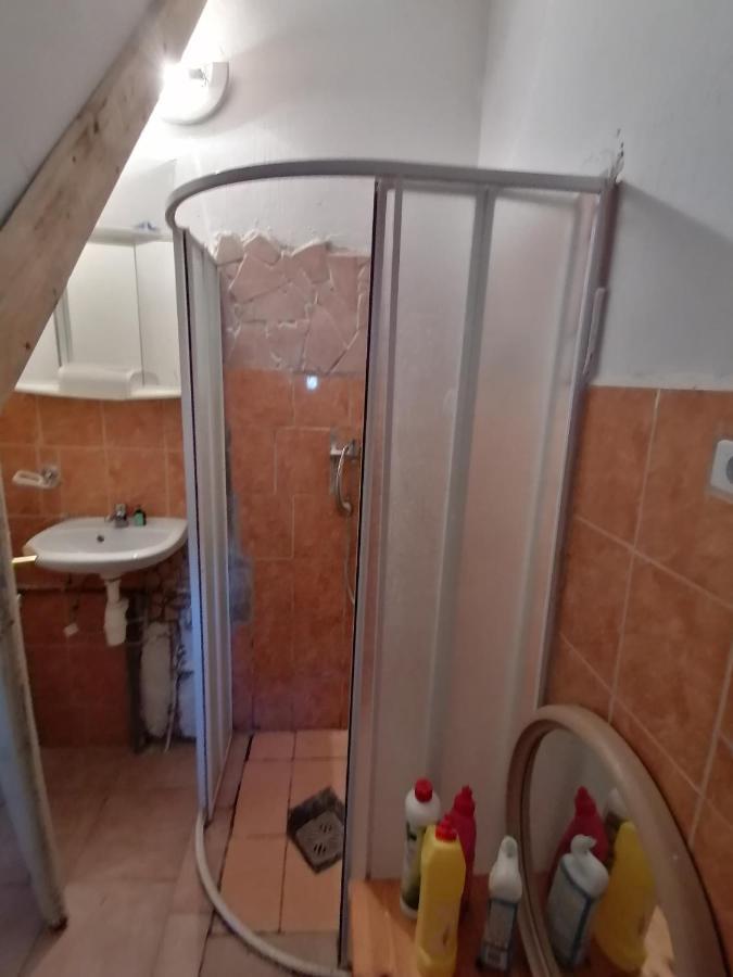 Malomtavi Vendeghaz Διαμέρισμα Ταπόλκα Εξωτερικό φωτογραφία