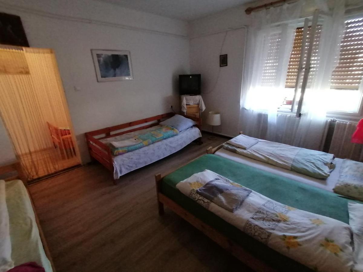 Malomtavi Vendeghaz Διαμέρισμα Ταπόλκα Εξωτερικό φωτογραφία